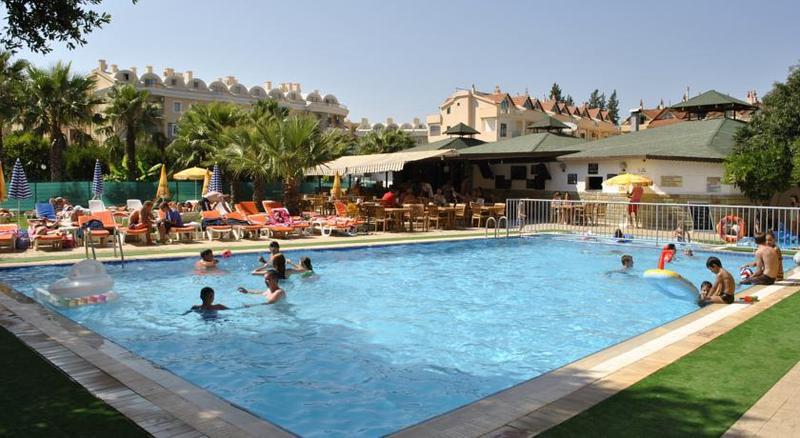 Aparthotel Club Dena à Marmaris Extérieur photo