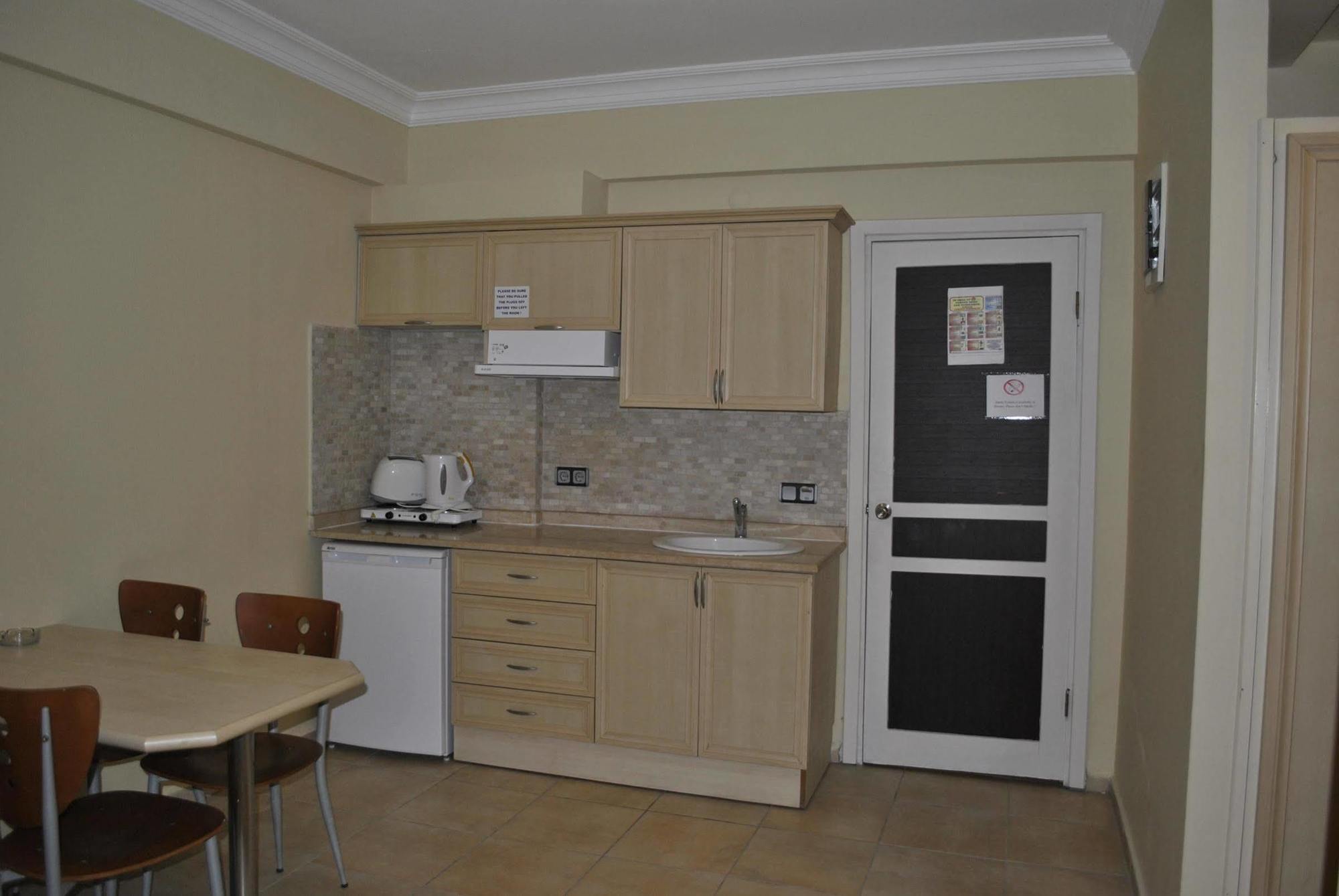 Aparthotel Club Dena à Marmaris Extérieur photo