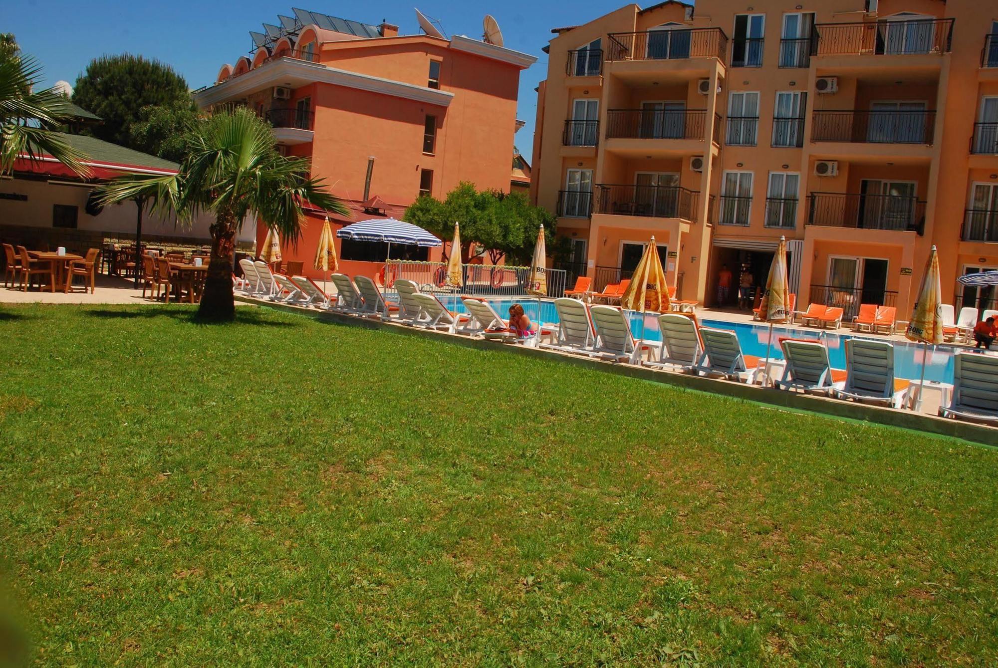 Aparthotel Club Dena à Marmaris Extérieur photo